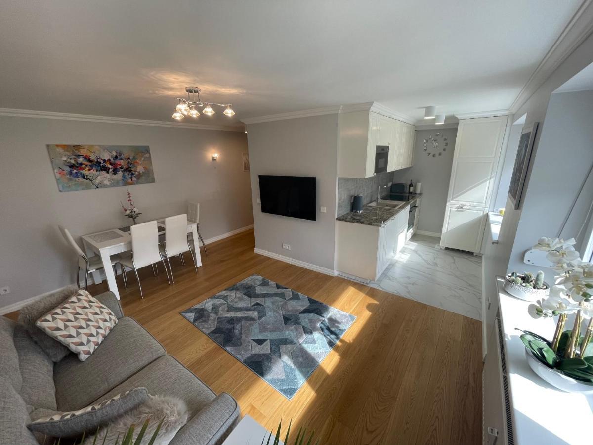 Juros Link Apartment พาลังกา ภายนอก รูปภาพ